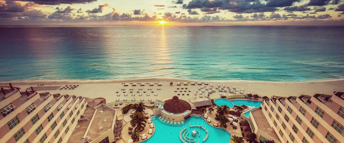 VIGENTE, LA CLAUSURA DE OBRAS DE AMPLIACIÓN DEL HOTEL ME BY MELIA CANCÚN