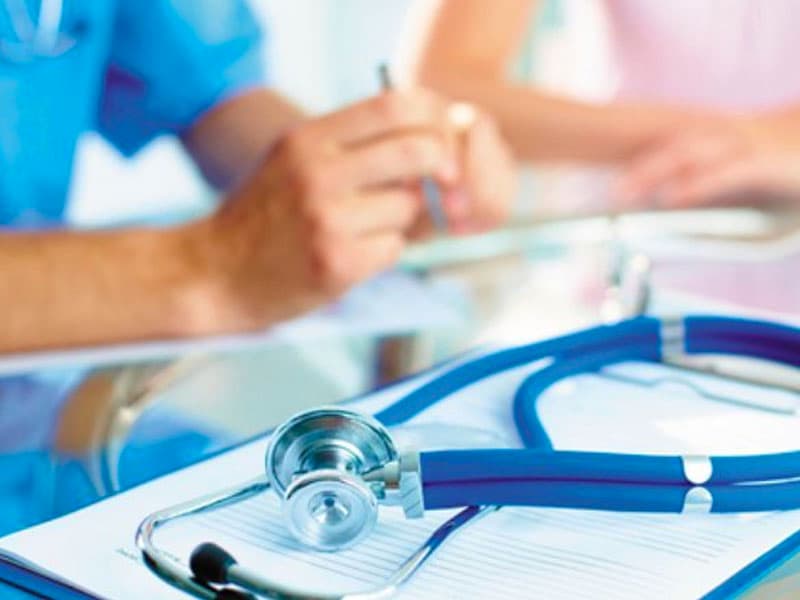 Alternativa de turismo médico trae no solo al paciente, sino al doctor