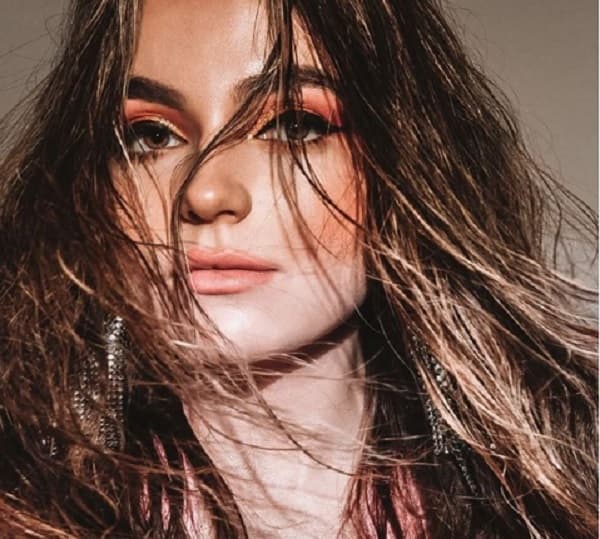 Sofía Castro se "encuera" por su cumpleaños 23