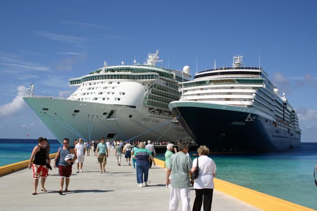 Alista Cozumel cobro de derecho a cruceristas