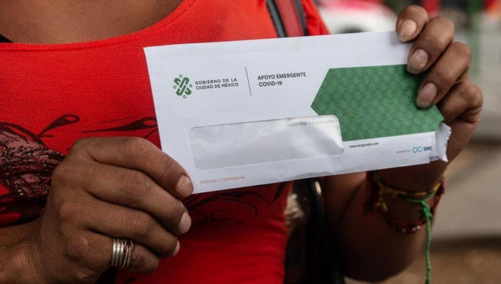 Ante la pandemia, en la Ciudad de México entregan apoyo a trabajadoras sexuales