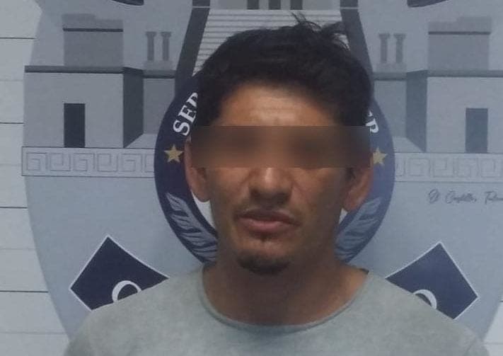 Cae hombre por asalto con violencia a tienda Oxxo en Cancún