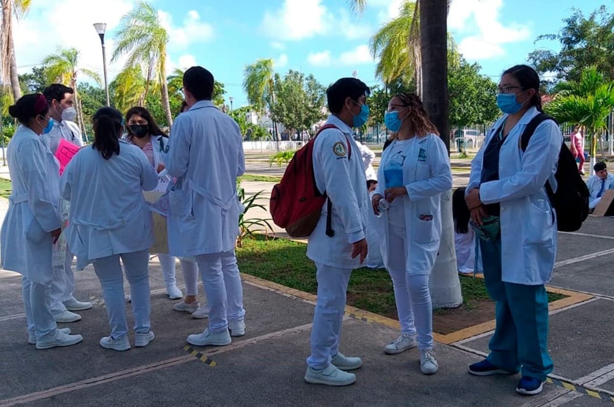 Marcharán médicos de Cancún y Chetumal este domingo para exigir vacunas anticovid