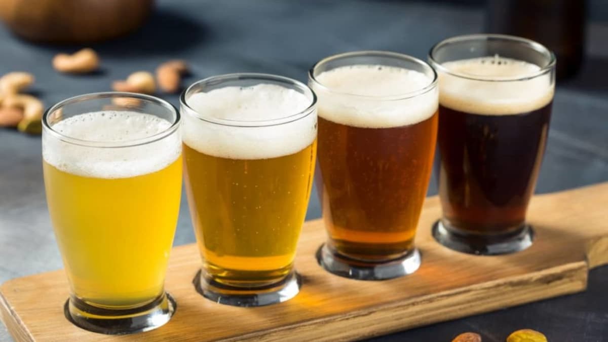 Video: Hombre compra 19 cartones de cervezas y resultan ser agua con jabón en la CDMX