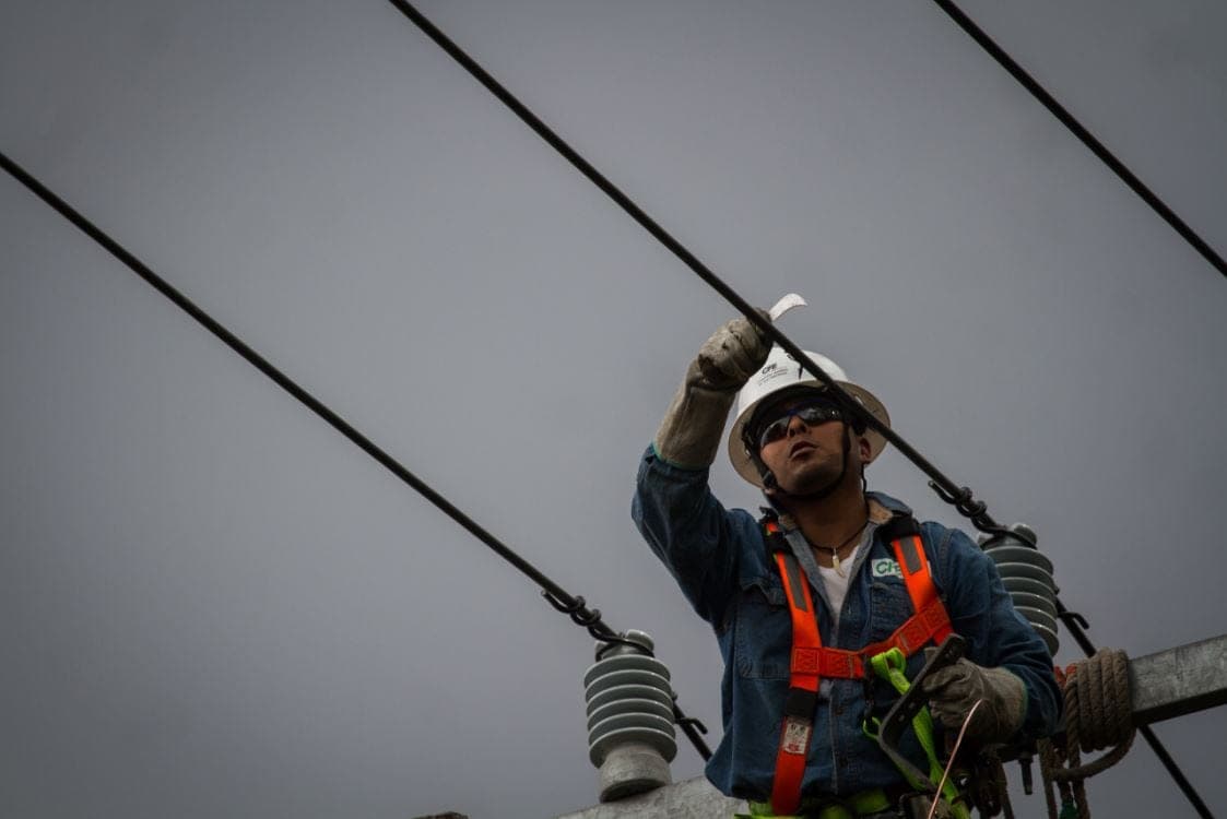 Emite CFE comunicado explicando apagón en Playa del Carmen