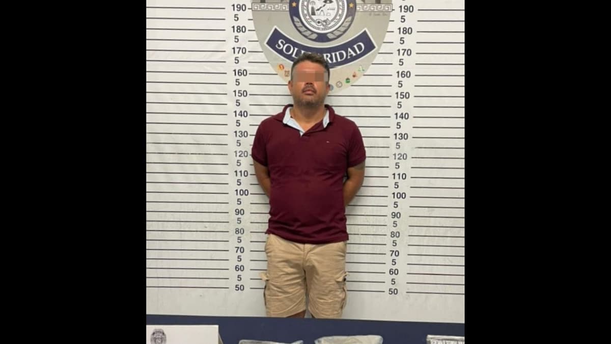 Detienen a sujeto en posesión de marihuana en la Colosio