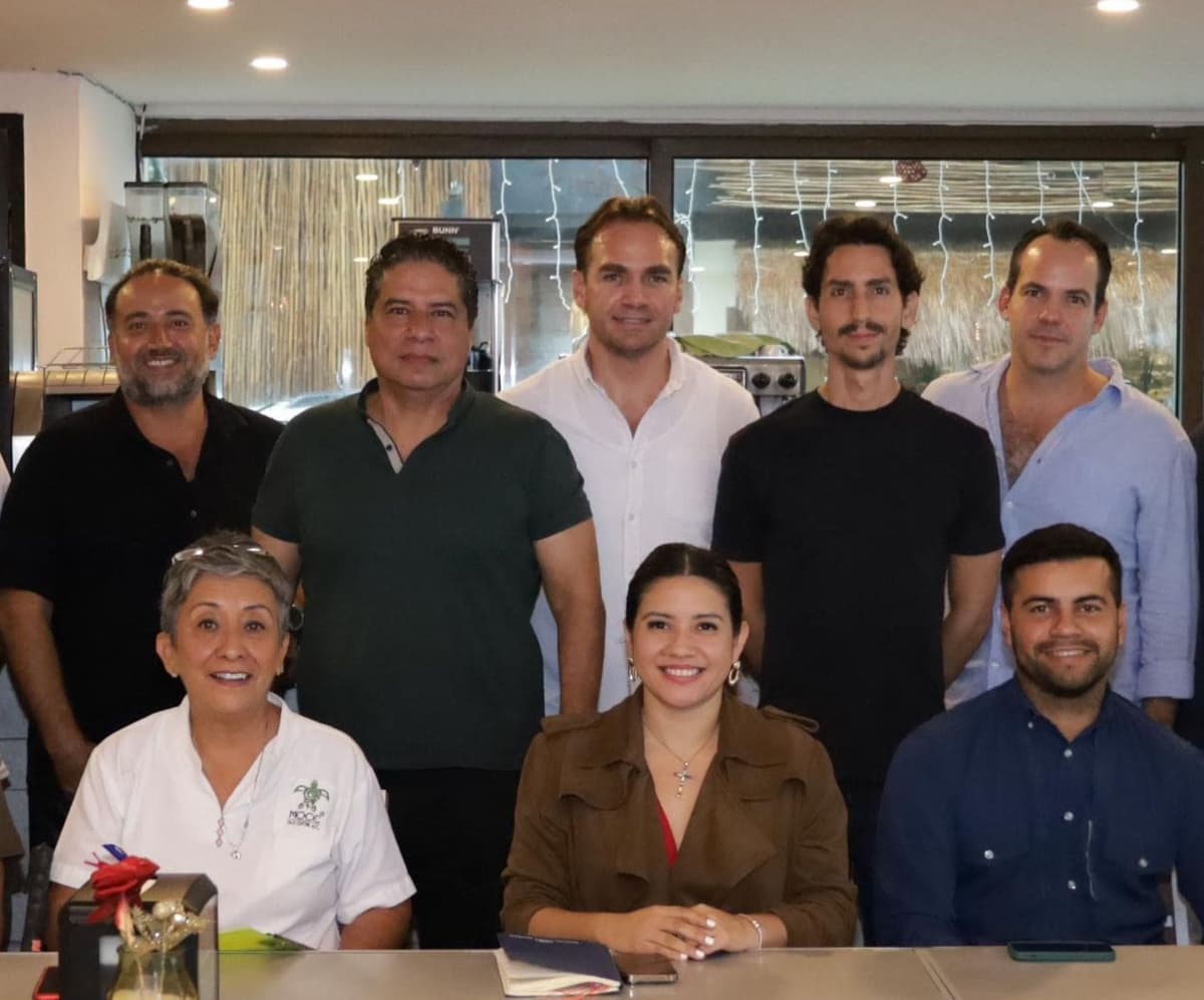 Gobierno y sector empresarial impulsan estrategia para preservar playas de Playa del Carmen