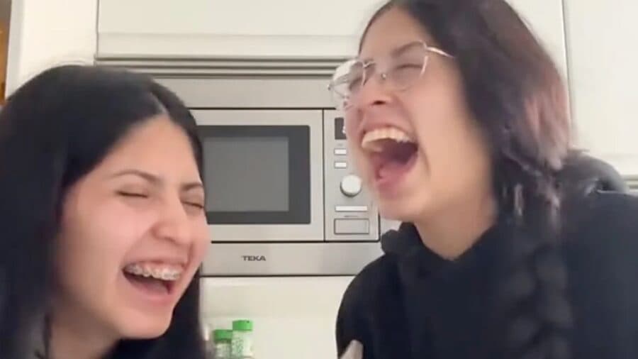 Video: Querían comprar boletos para Bad Bunny y terminan comprado para Enrique Bunbury en Madrid, España