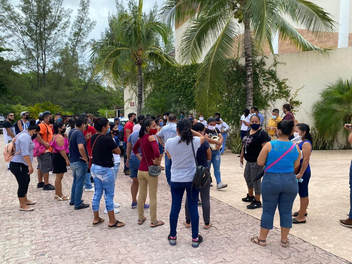 ¡Avalancha de despidos en Playa del Carmen! Exigen liquidación justa a The Reef Club