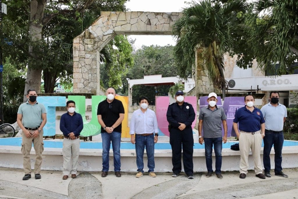 Victor Mas Tah realizó recorrido en Tulum tras el paso del huracán “Zeta”