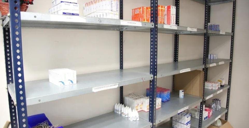 Insabi no surte 37% de recetas; metformina, lo que más falta