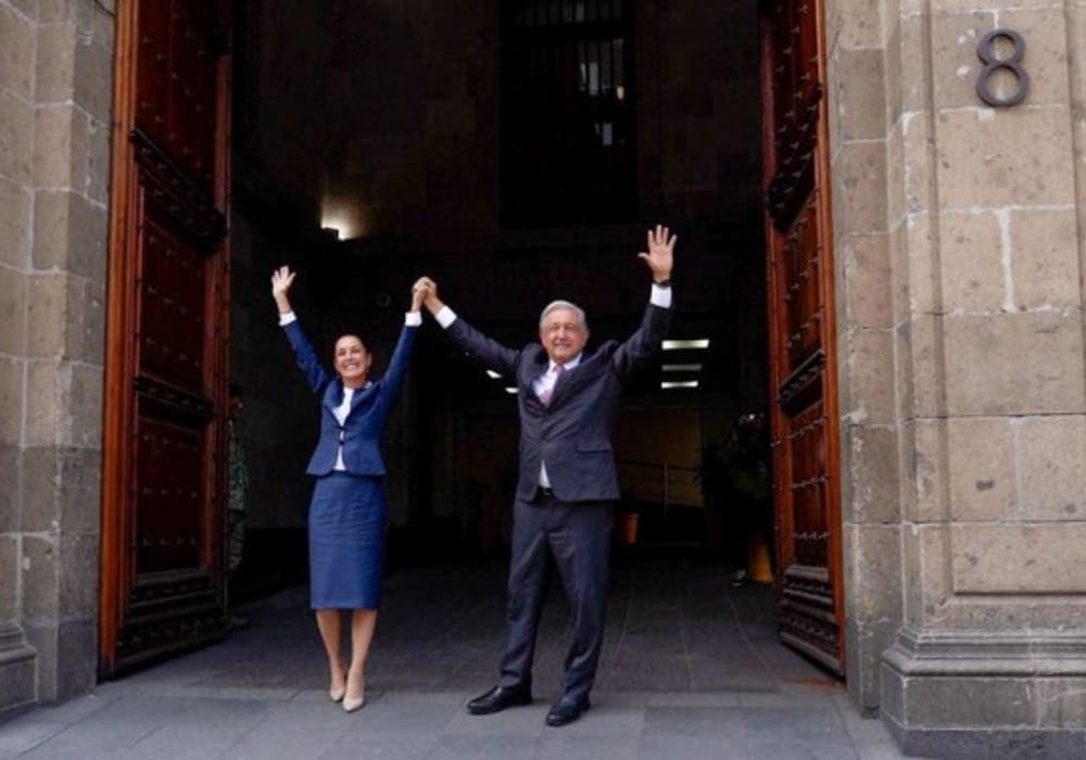 AMLO recibe por primera vez a Claudia Sheinbaum en el Palacio Nacional tras ser electa presidenta