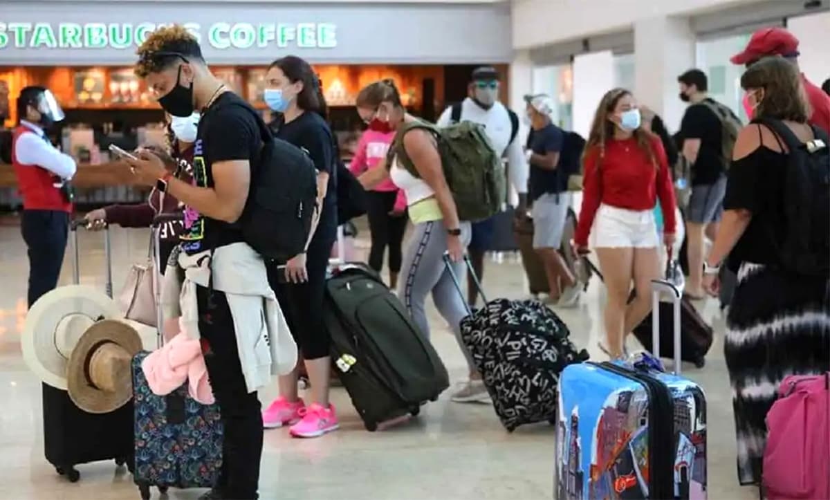 Recibe Cancún casi la mitad de turistas que arriban a México vía aérea