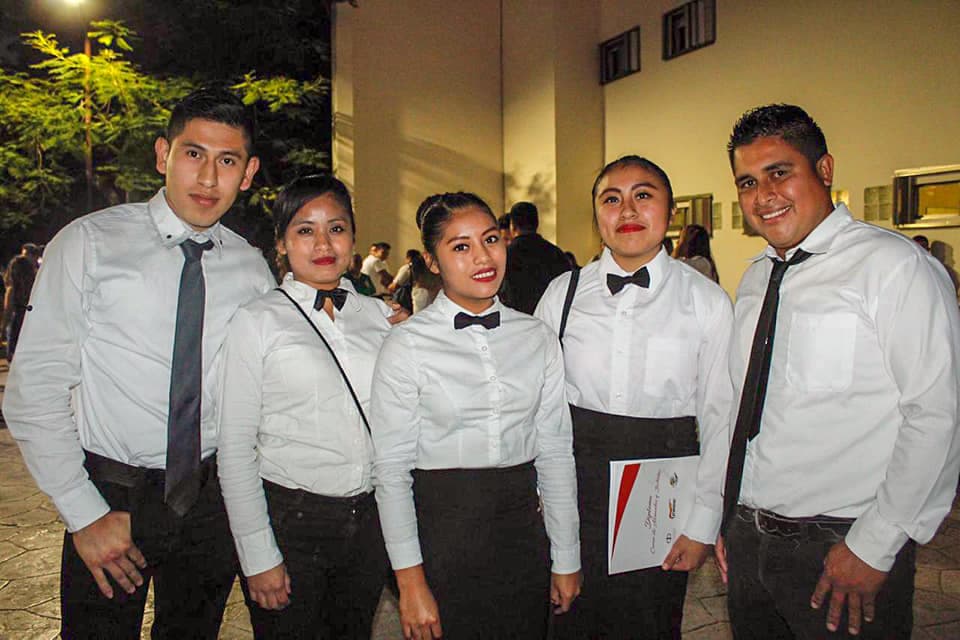 Inician capacitación para trabajadores de la industria turística