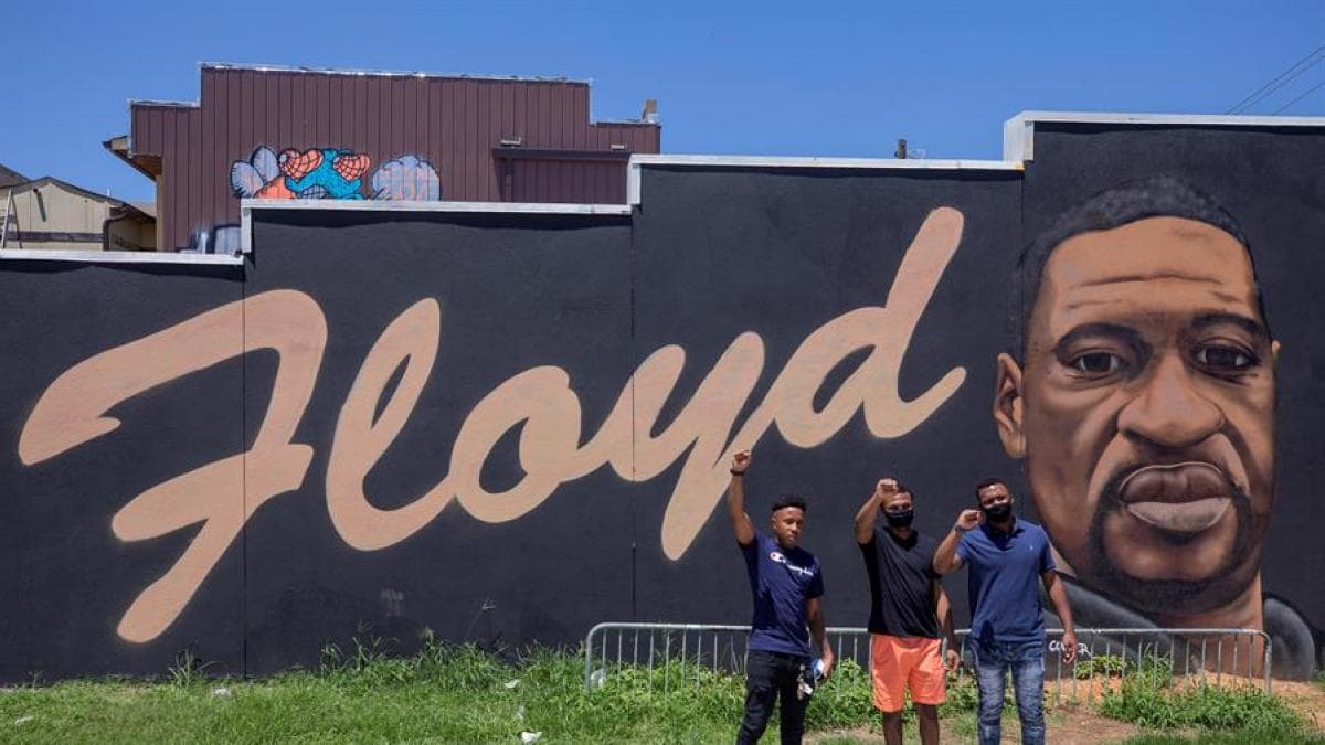 Familia de Floyd recibirá 27 millones de dólares de Minéapolis por indemnización