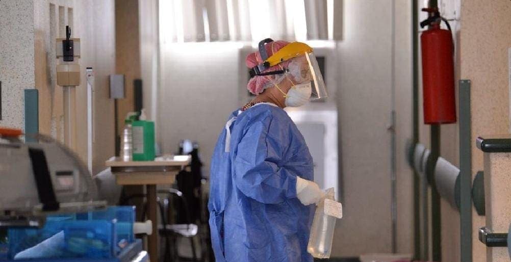 Joven muere en Chiapas; hospital le dejó una compresa en el vientre